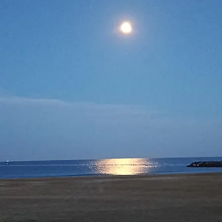 Le Deauville Le Grau-dʼAgde